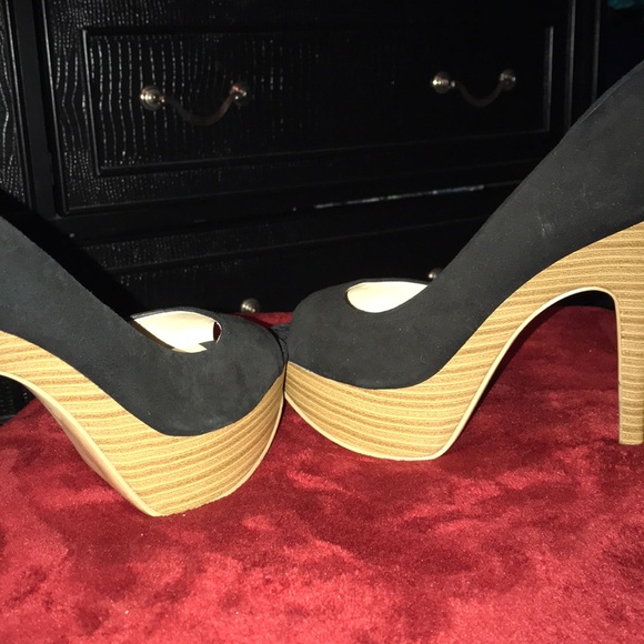 Heels 👠 - Picture 4 of 4